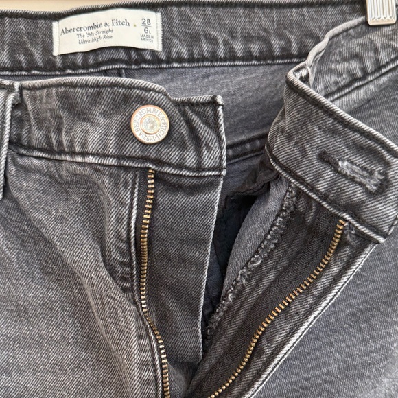 Abercrombie & Fitch 90s Straight Jeans Ultra High Rise Washed Black Dark Gray 6L - Picture 3 of 7